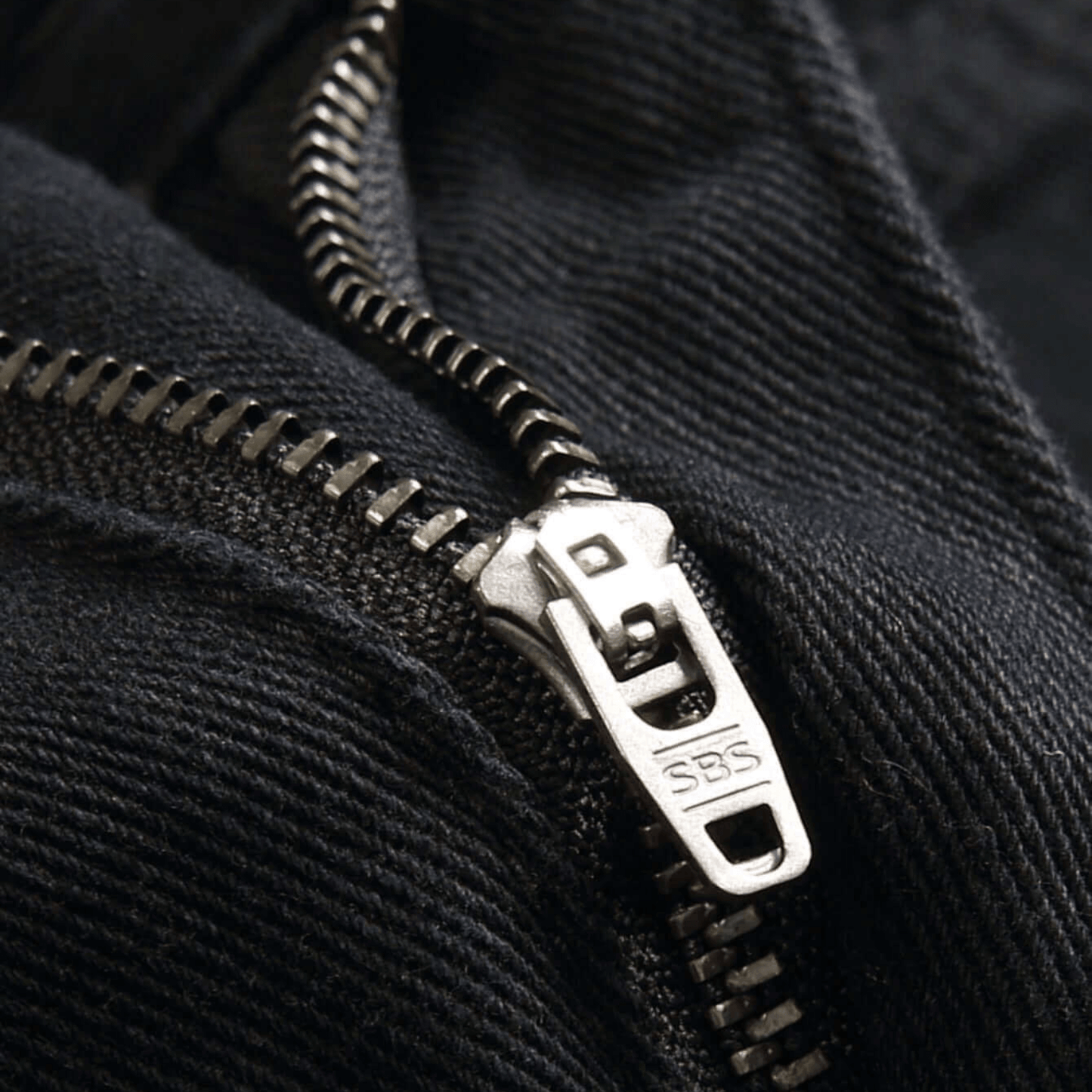 Men's Slim-Fit Distressed Denim Jeans – Black Fade